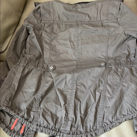 Women’s Express Leightweight Jacket XS - Picture 5 of 5